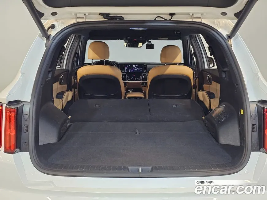 Kia Sorento — фото 10