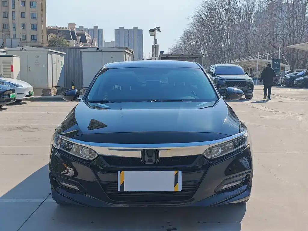 Honda Accord — фото 5