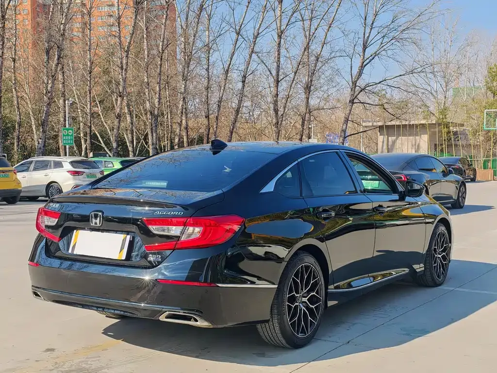 Honda Accord — фото 2