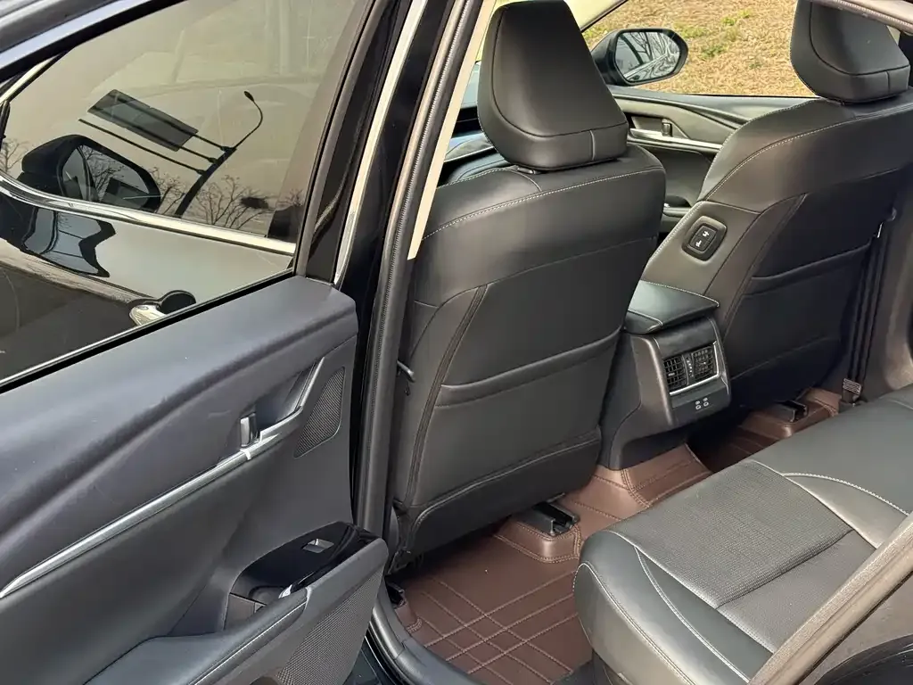 Toyota Camry 2024 из CN, фото 3