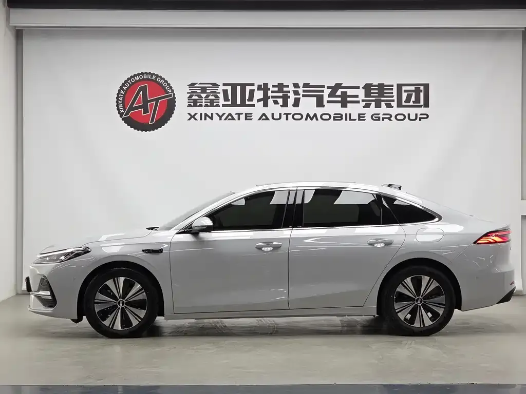 Geely 银河A7 2025 из CN, фото 4