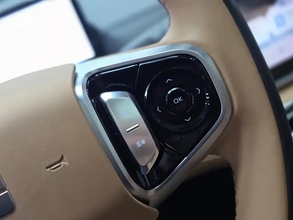 Geely 银河A7 2025 из CN, фото 2