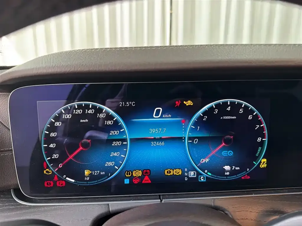 Mercedes-Benz E-Class New Energy 2022 из CN, фото 3
