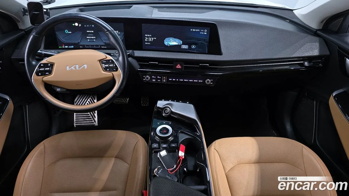Kia EV6 2023 из KR, фото 10