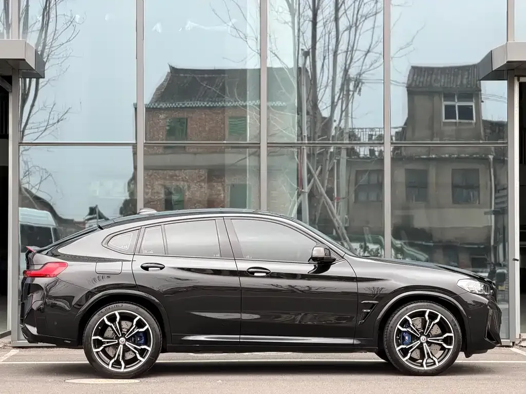 BMW X4 M 2024 из CN, фото 3