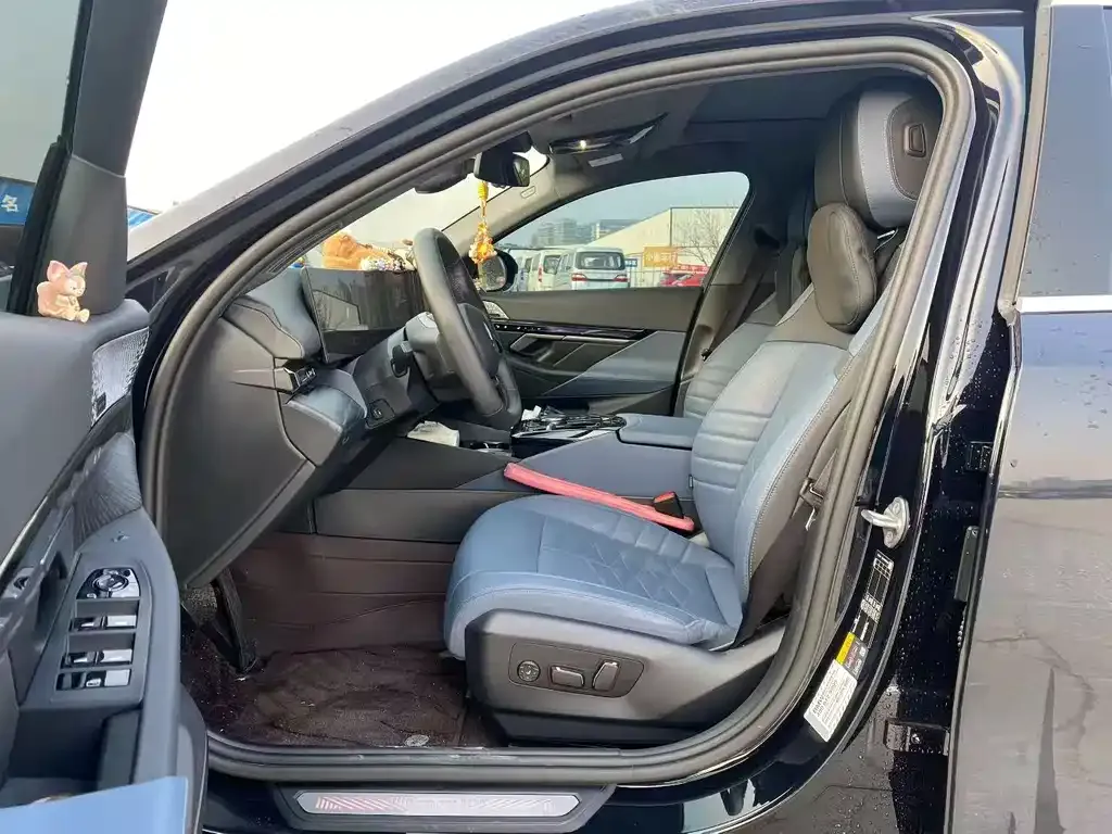 BMW i5 2024 из CN, фото 3