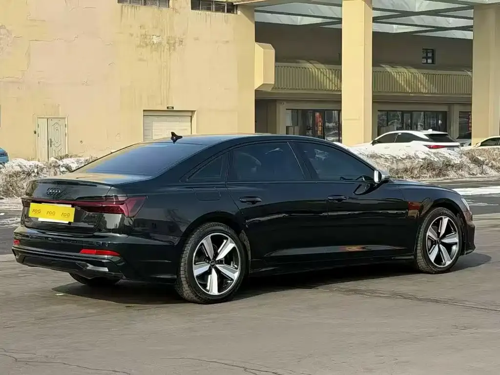 Audi A6L — фото 2
