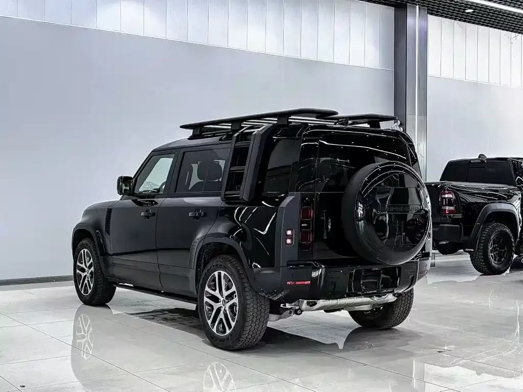 Land Rover Defender — фото 8
