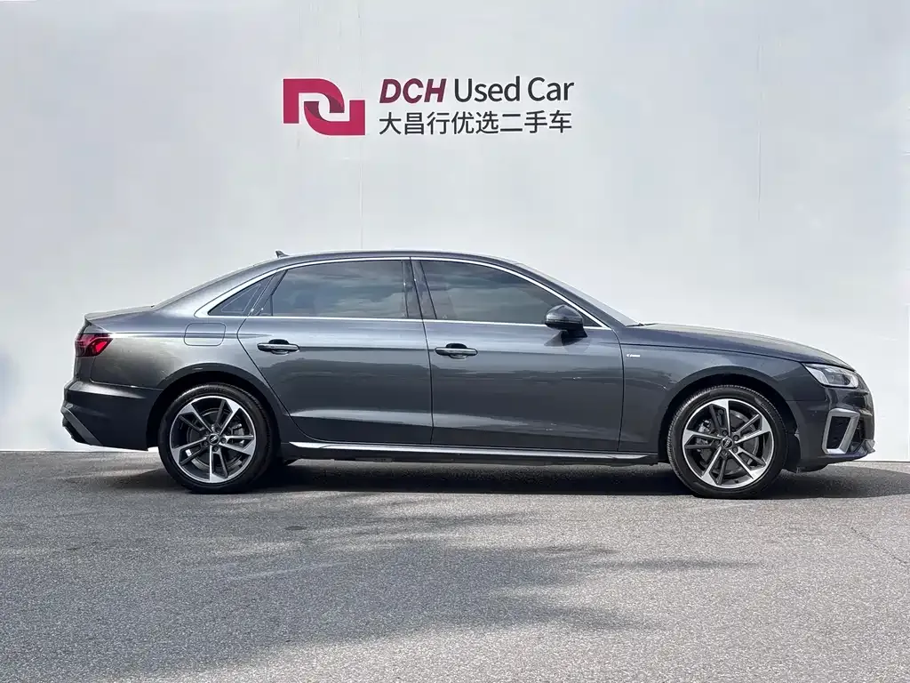Audi A4L 2021 из CN, фото 8