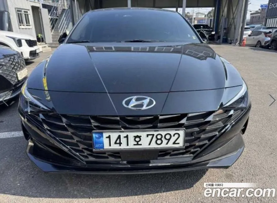 Hyundai AVANTE — фото 1