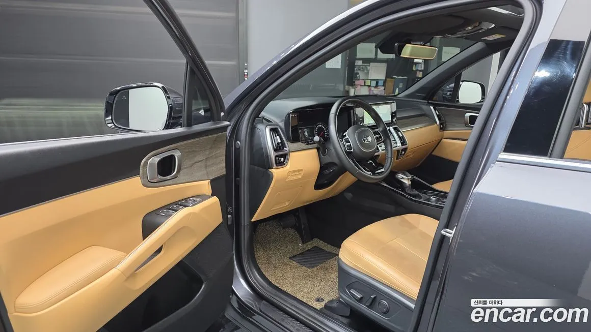 Kia Sorento — фото 10