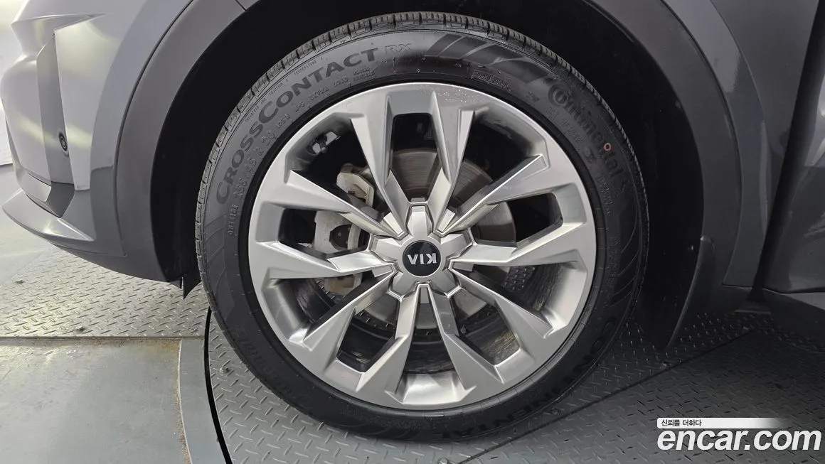 Kia Sorento — фото 9