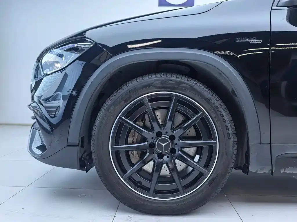 Mercedes-Benz GLA AMG — фото 2