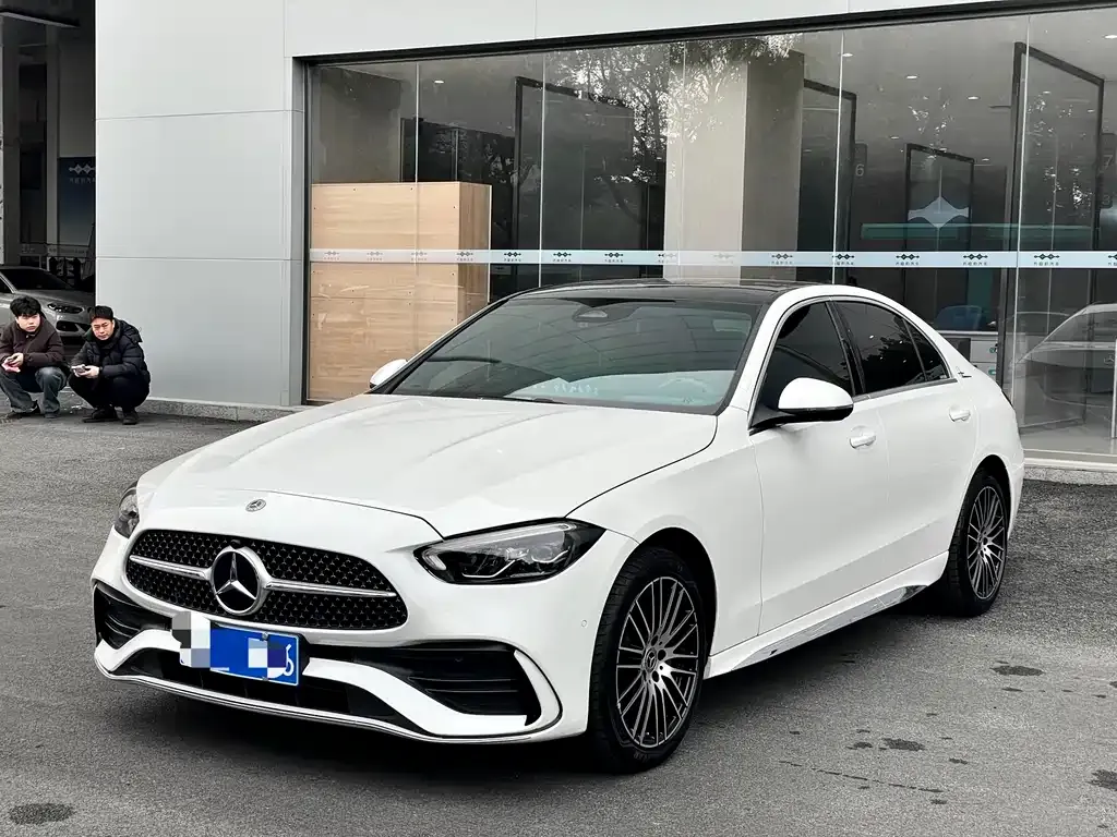 Mercedes-Benz C-Class — фото 1