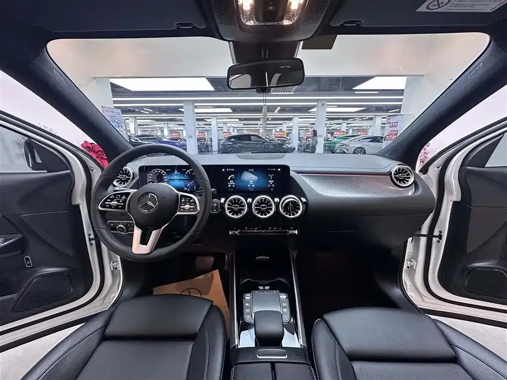 Mercedes-Benz GLA — фото 10