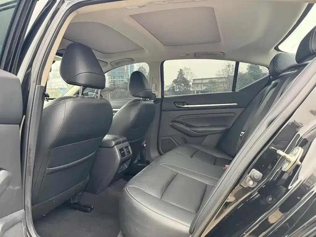 Nissan Teana 2023 из CN, фото 8