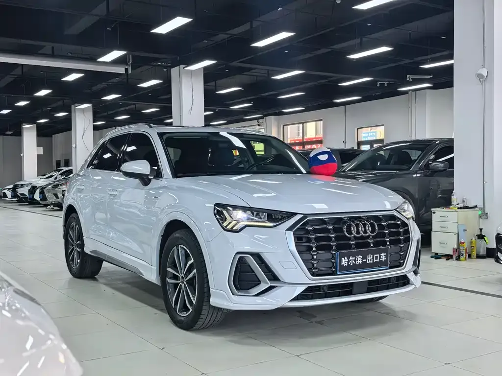 Audi Q3 2023 из CN, фото 8
