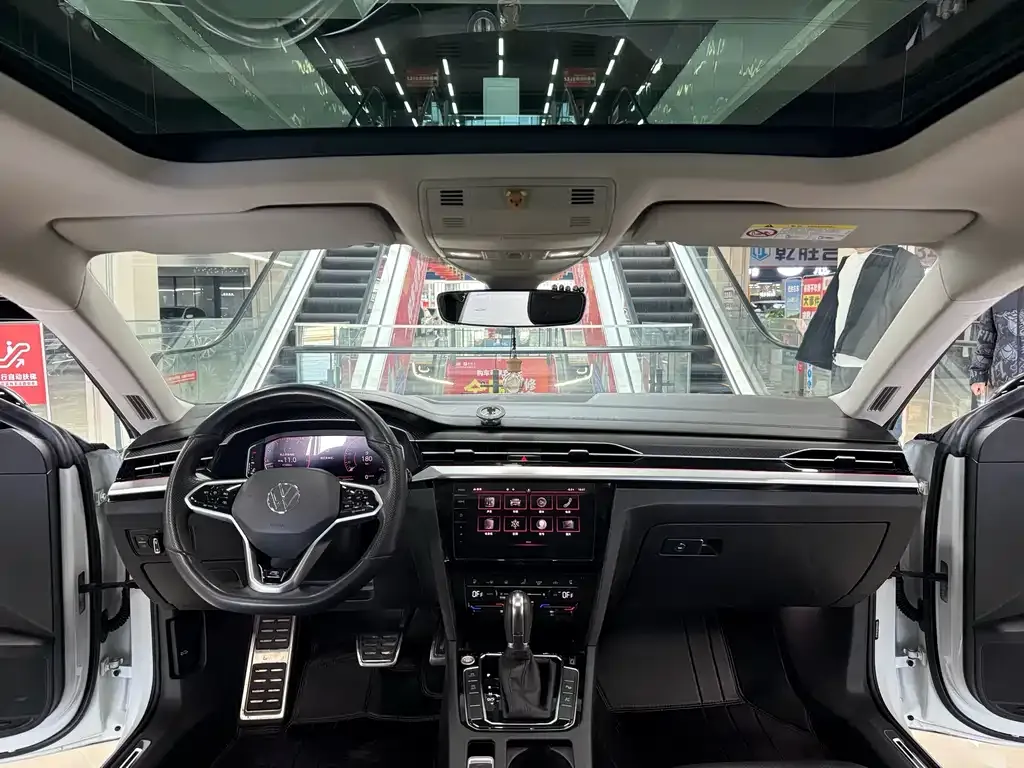 Volkswagen CC 2022 из CN, фото 2