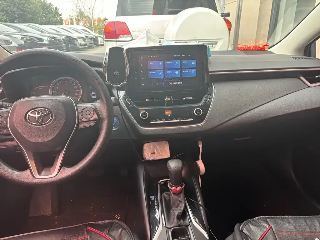 Toyota Corolla 2021 из CN, фото 2