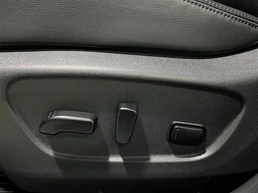Nissan X-Trail — фото 10