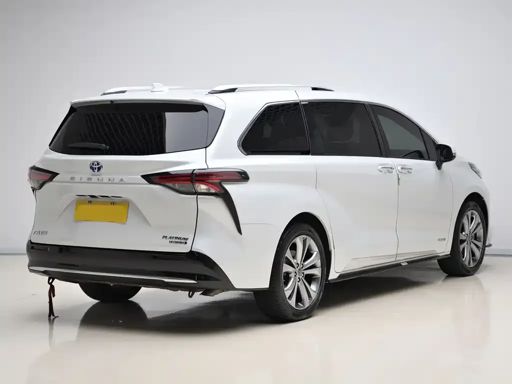 Toyota Sienna 2023 из CN, фото 9