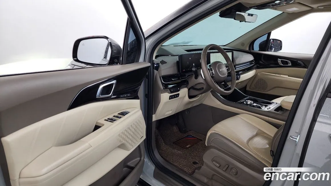 Kia Carnival — фото 10