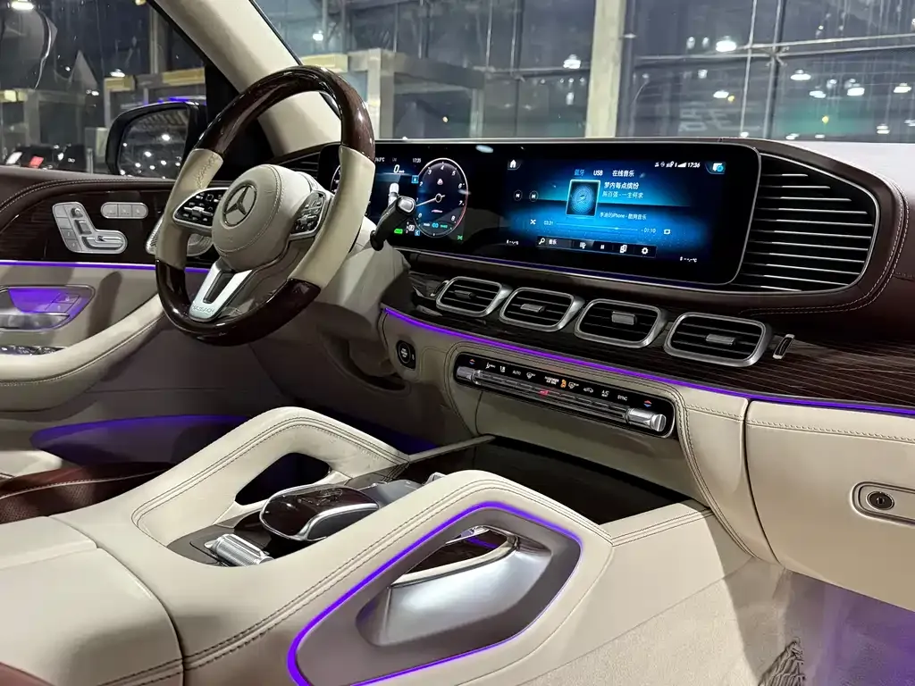Mercedes-Benz GLS — фото 2