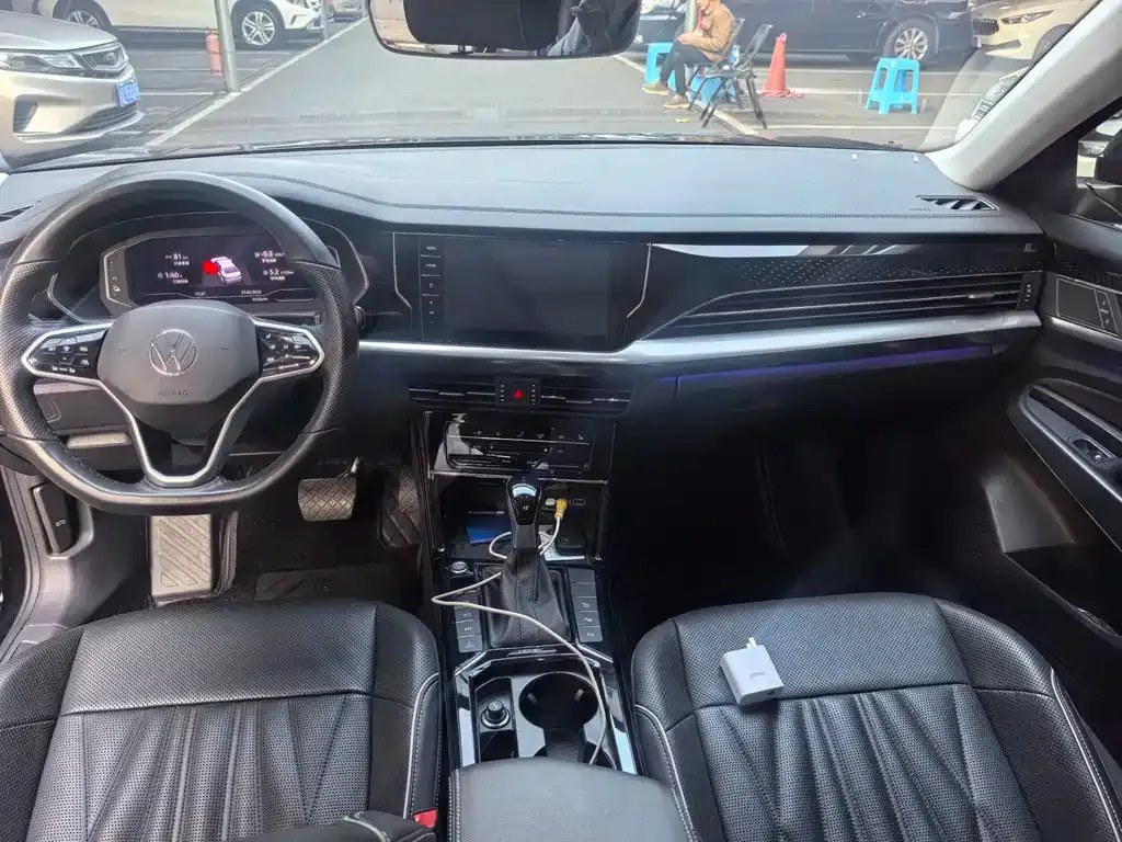 Volkswagen Passat New Energy 2023 из CN, фото 5