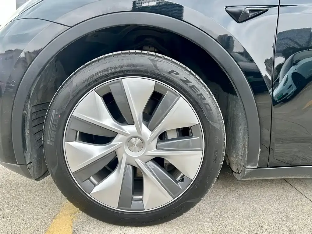 Tesla Model Y 2023 из CN, фото 9