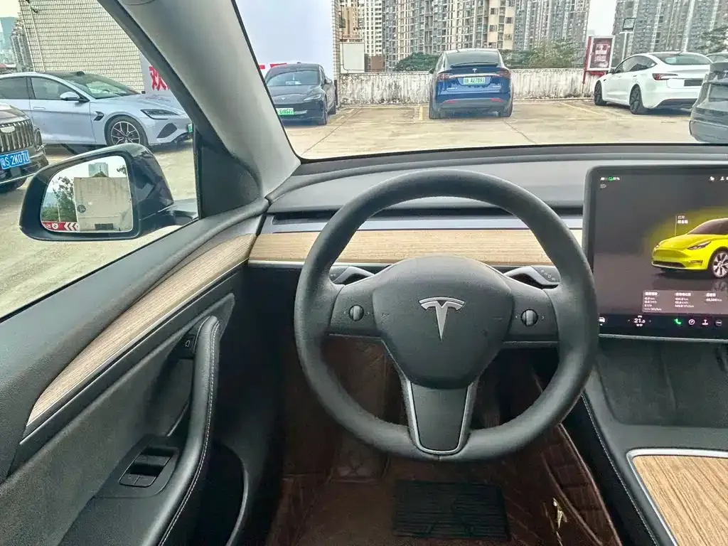 Tesla Model Y 2023 из CN, фото 10