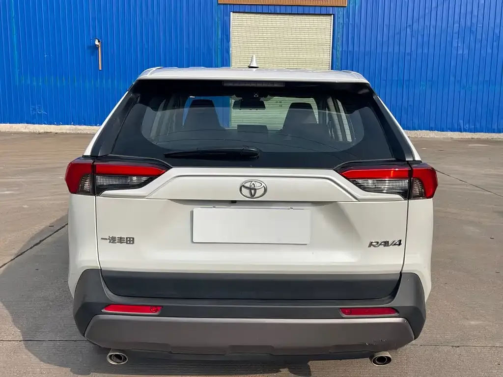 Toyota RAV4 2022 из CN, фото 8