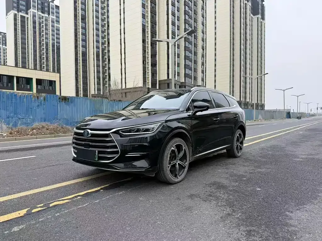 BYD Tang New Energy — фото 1