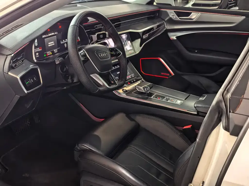 Audi A7 2021 из CN, фото 7