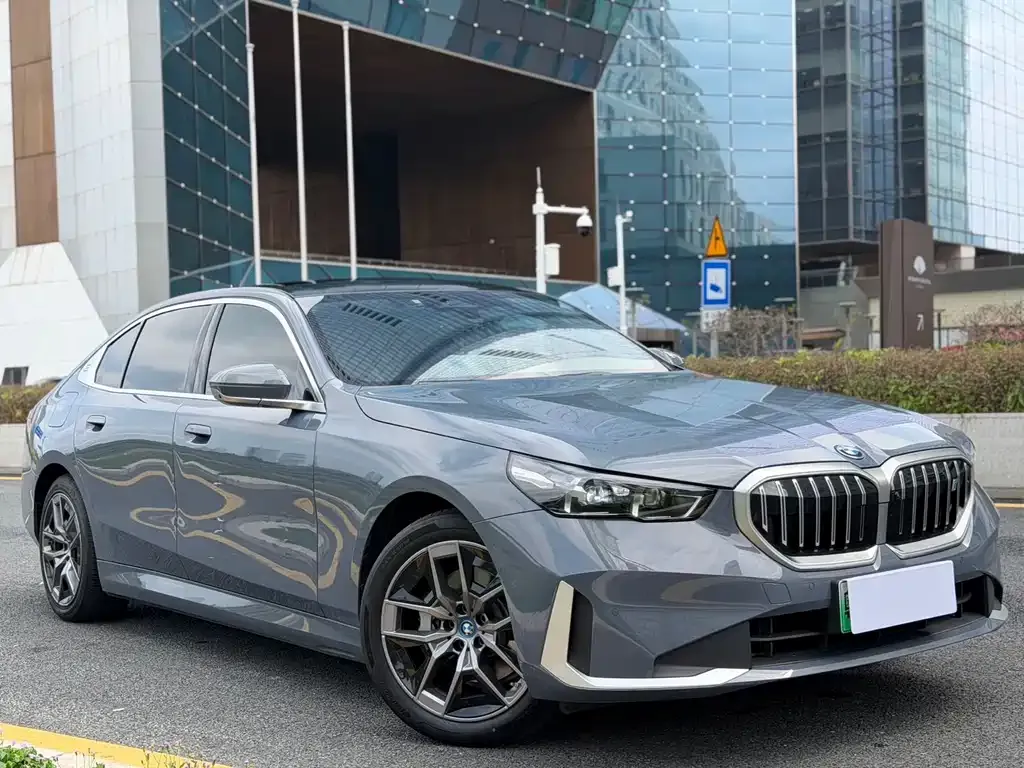 BMW i5 2024 из CN, фото 8