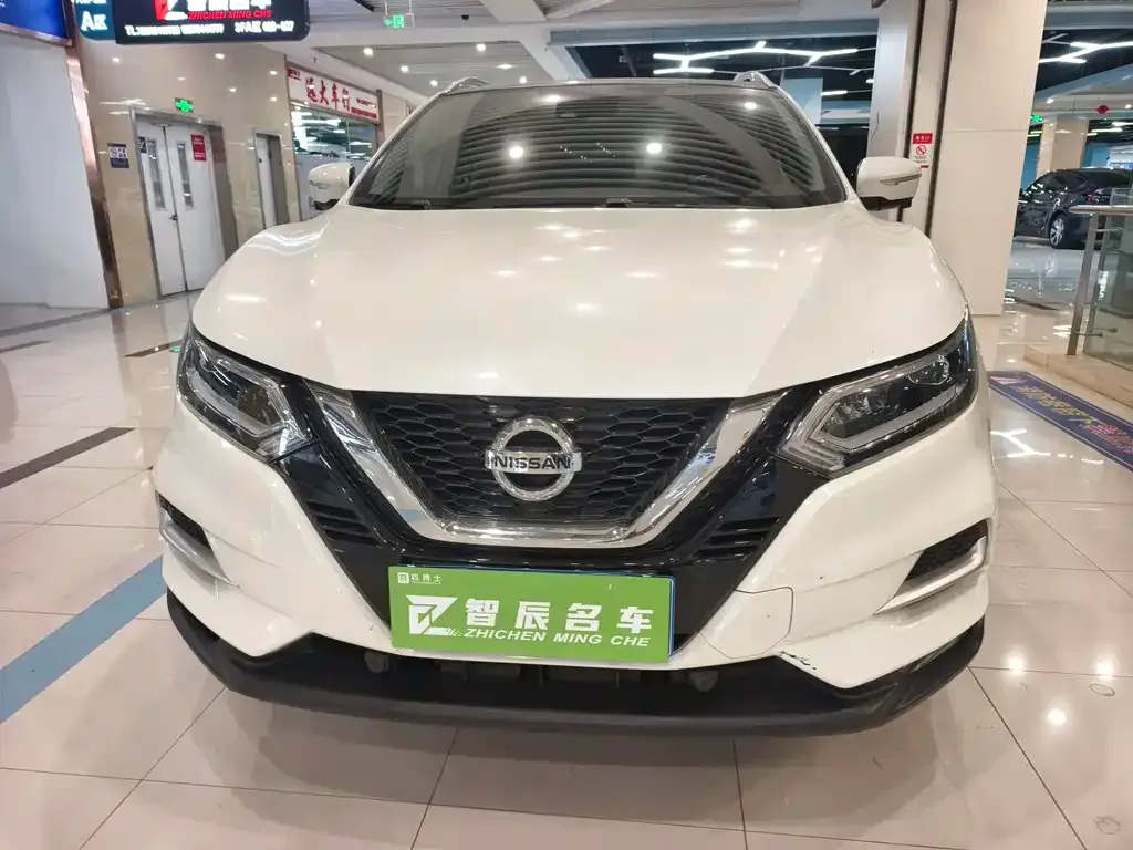 Nissan Qashqai — фото 7