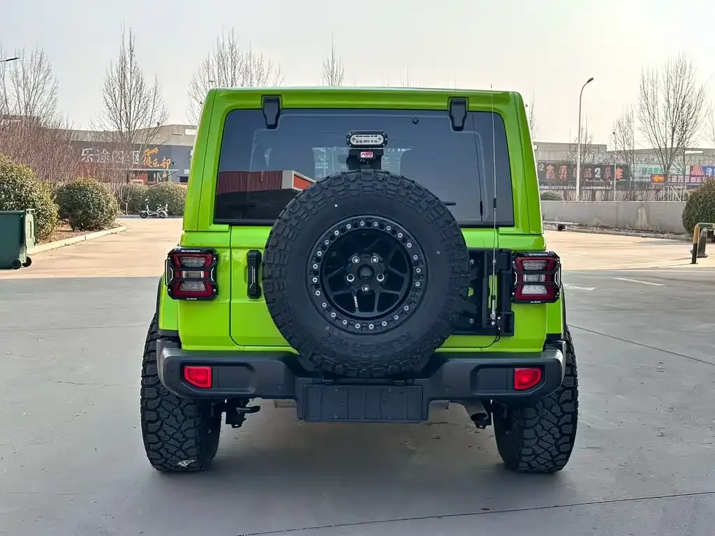 Jeep Wrangler 2022 из CN, фото 5