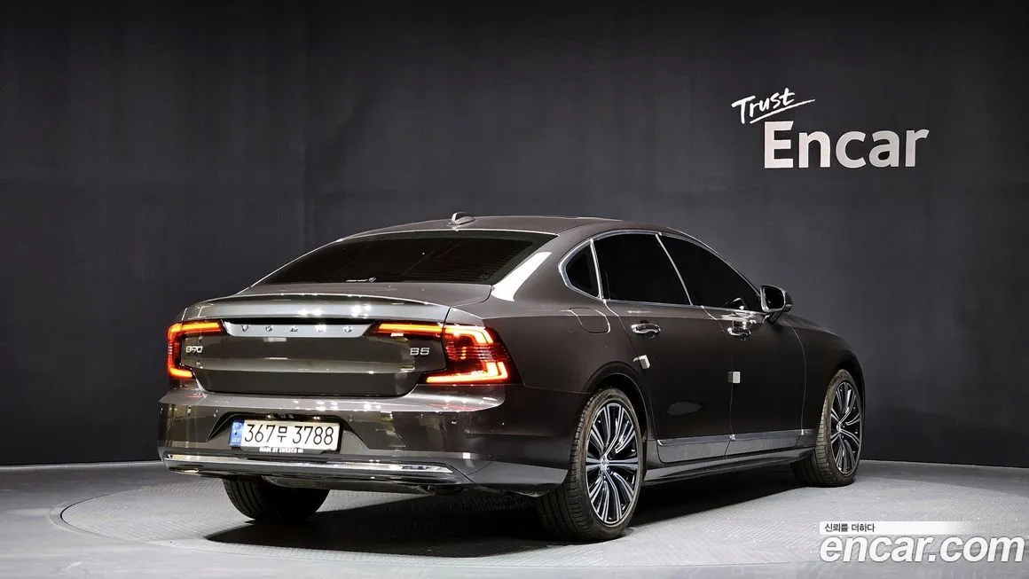 Volvo S90 — фото 9