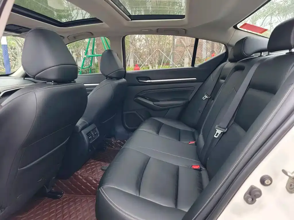 Nissan Teana 2021 из CN, фото 2