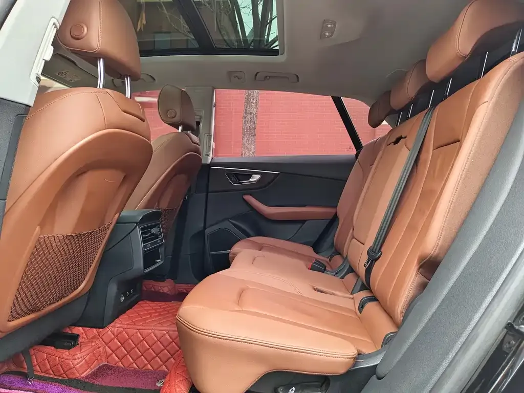 Audi Q8 2021 из CN, фото 2