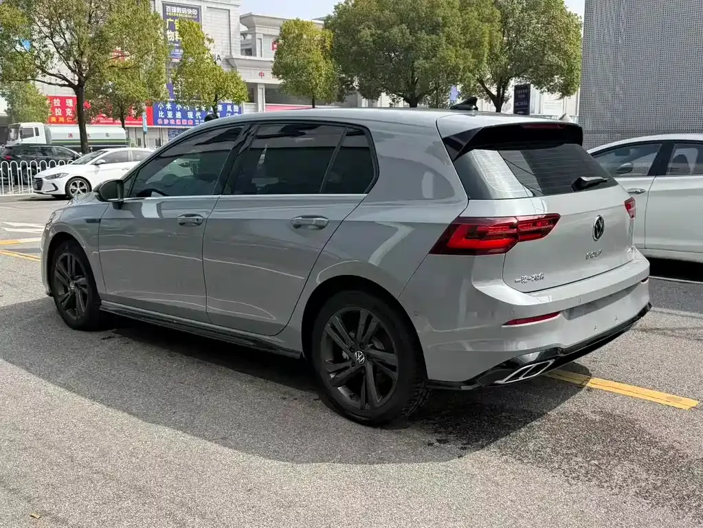 Volkswagen Golf 2022 из CN, фото 10