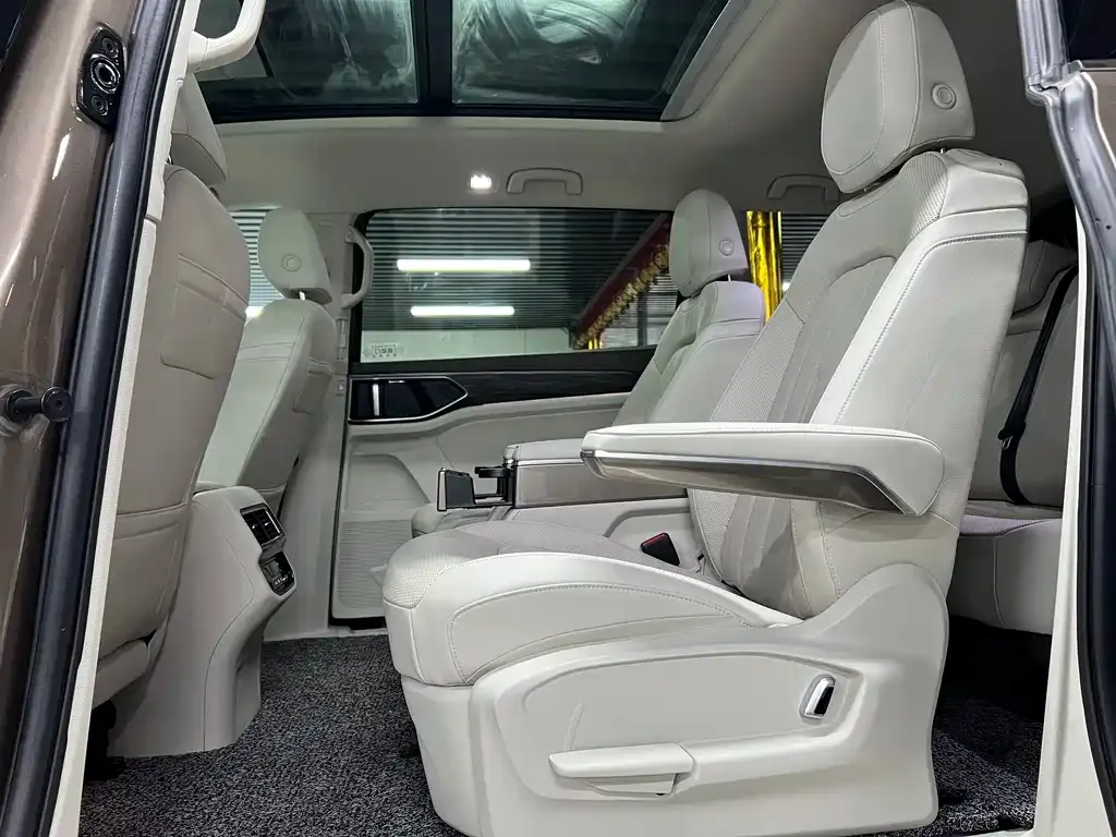 Volkswagen Viloran 2024 из CN, фото 3