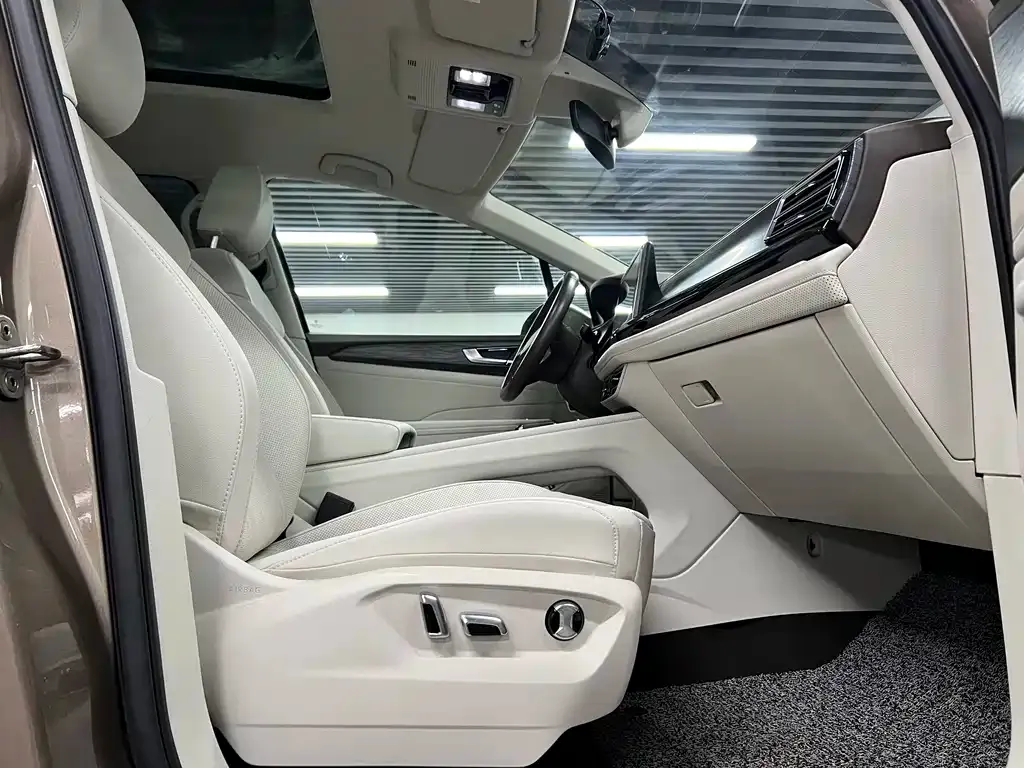Volkswagen Viloran 2024 из CN, фото 8