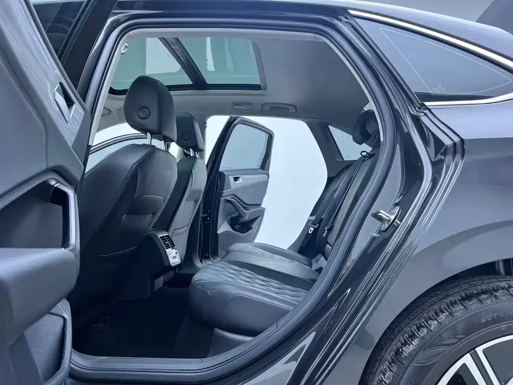 Volkswagen Sagitar 2022 из CN, фото 4