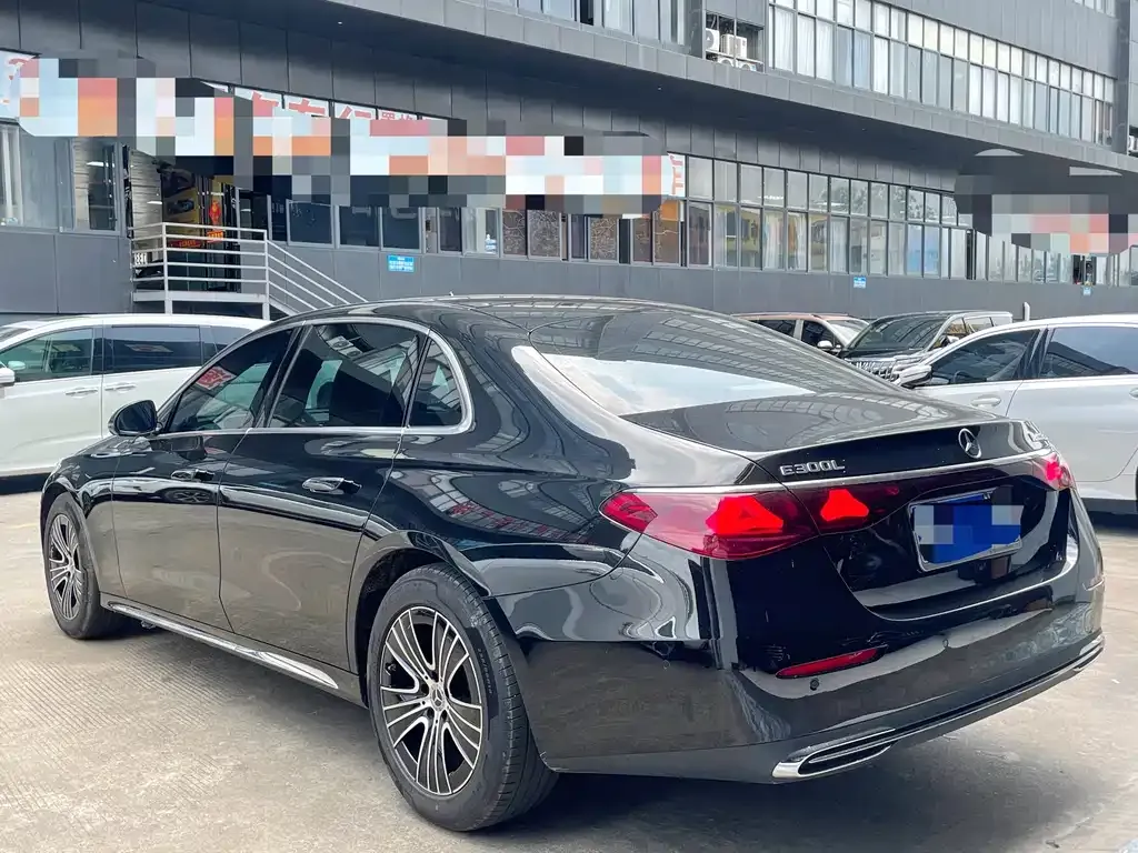 Mercedes-Benz E-Class 2026 из CN, фото 4