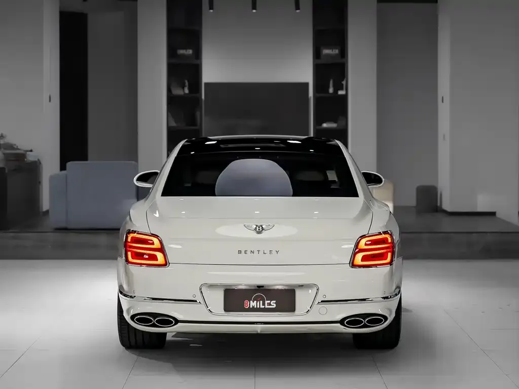 Bentley Flying Spur 2022 из CN, фото 8