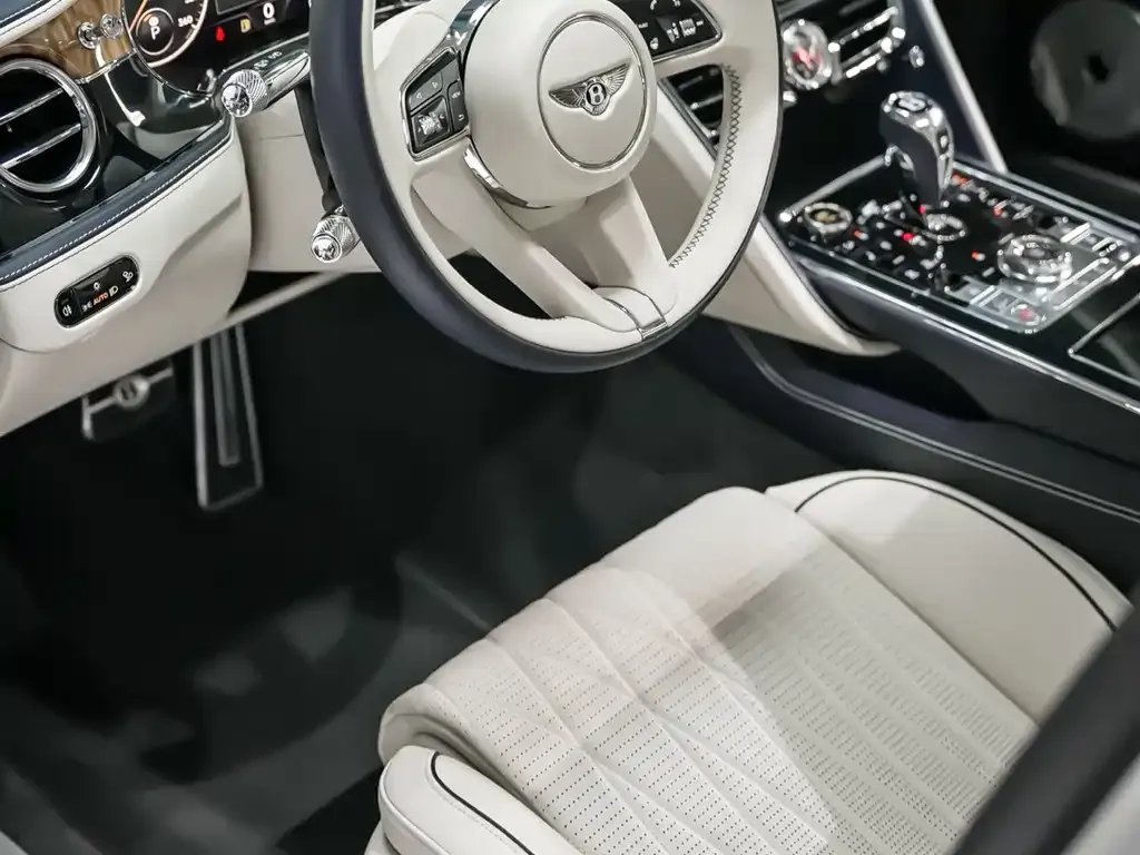 Bentley Flying Spur 2022 из CN, фото 5