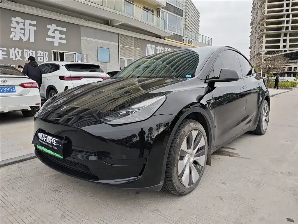 Tesla Model Y 2023 из CN, фото 1