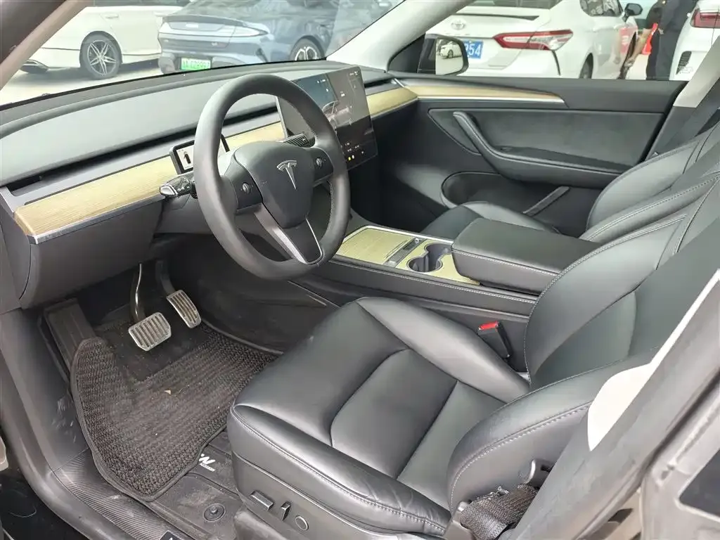 Tesla Model Y 2023 из CN, фото 6