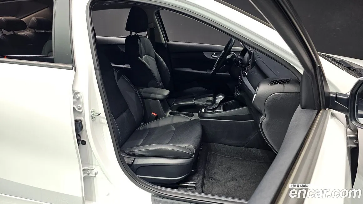 Kia K3 2023 из KR, фото 4