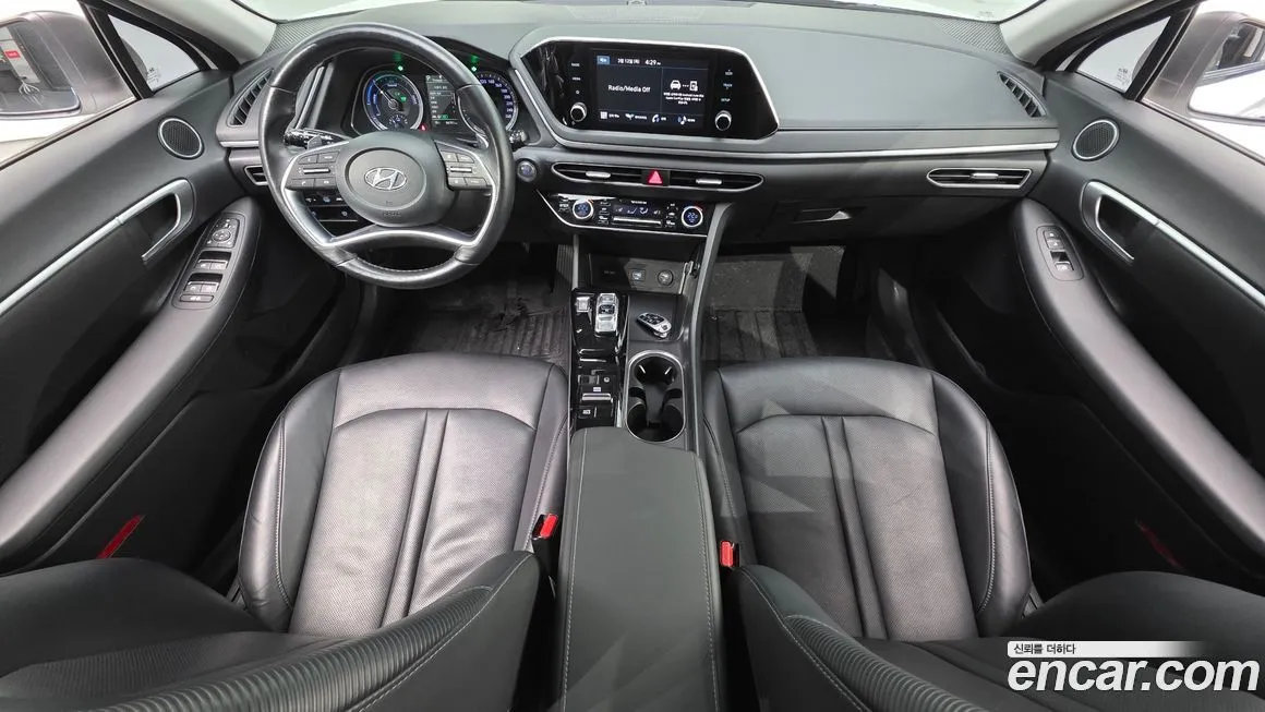 Hyundai Sonata 2022 из KR, фото 3